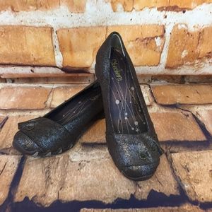 Sketchers sz 7 Ruffle Ballet Boho  Brown Silver #1